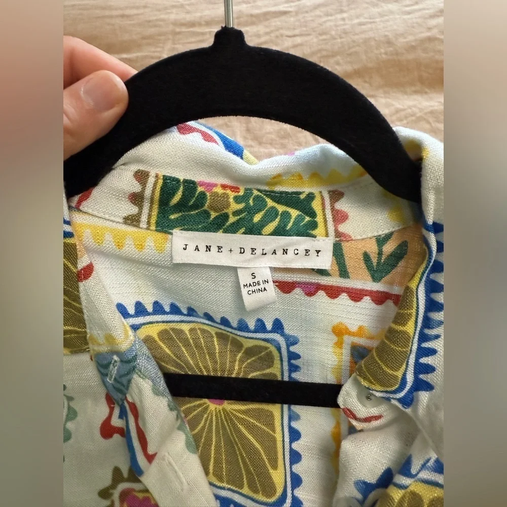Floral linen blend vibrant button front short sleeve dad shirt - Picture 7 of 7